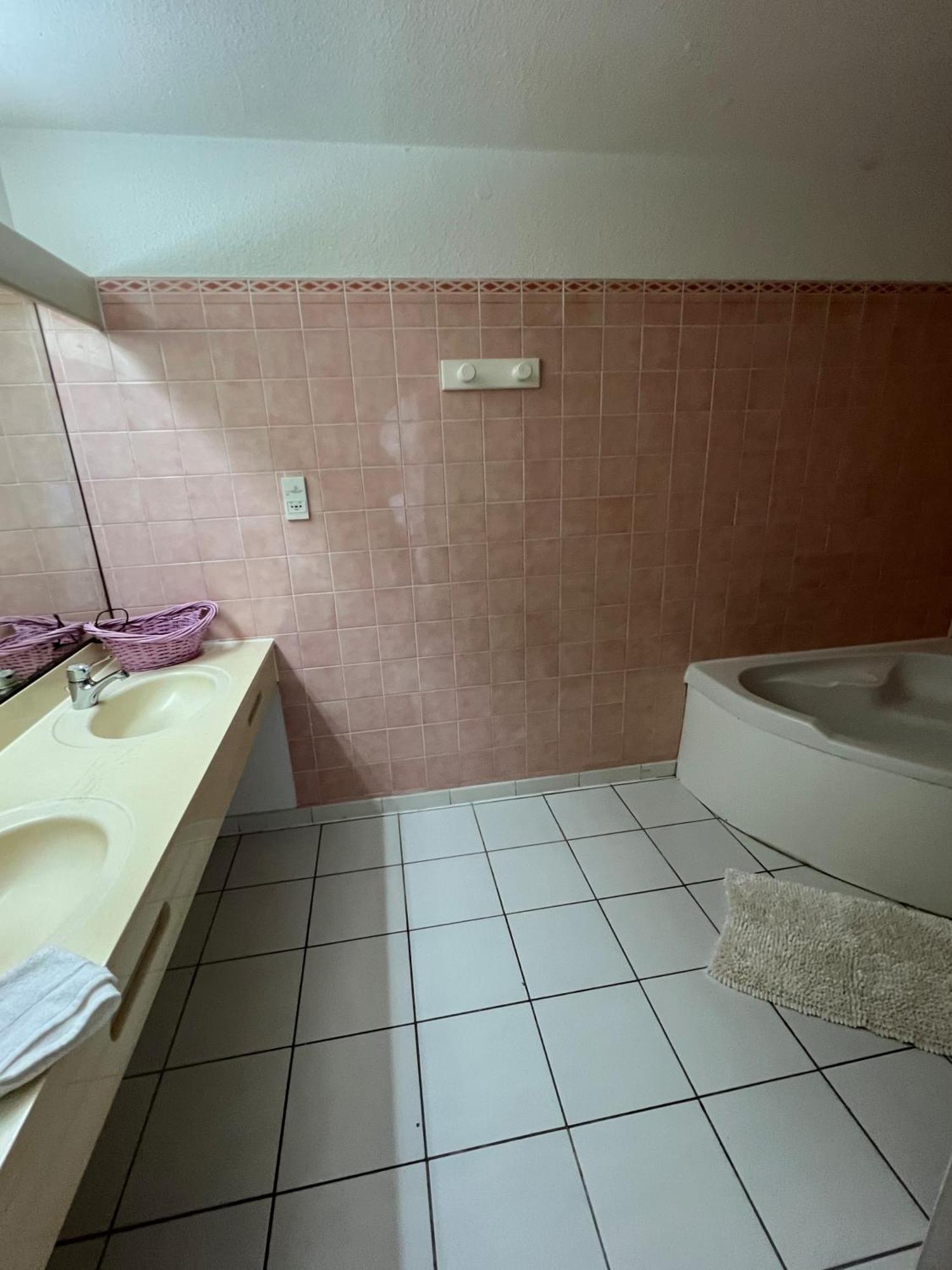 Suite Residence Mont Vernon أويينت باي المظهر الخارجي الصورة